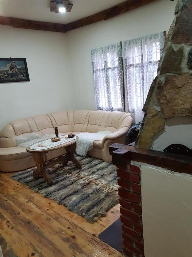 Konaciste Mali Izvor Villa Boljevac Exterior foto
